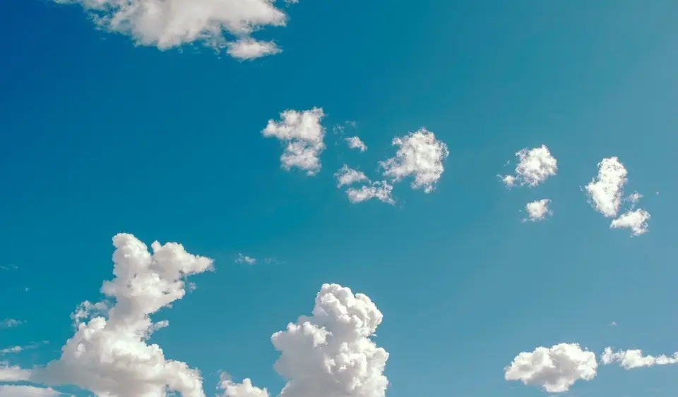 Weiter Himmel als Sinnbild für freies Atmen